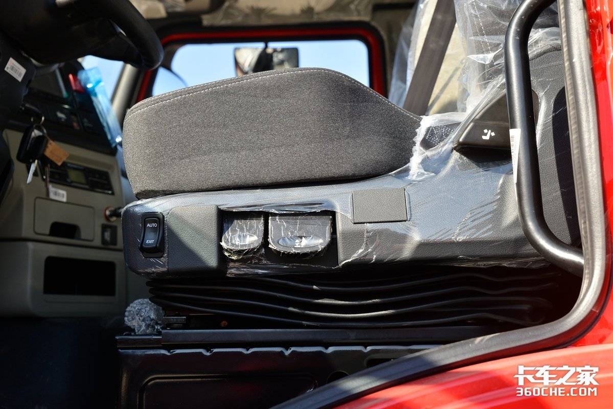 重载版5米8六缸中卡载货车,6.8米载货车公认油耗最低的4款车