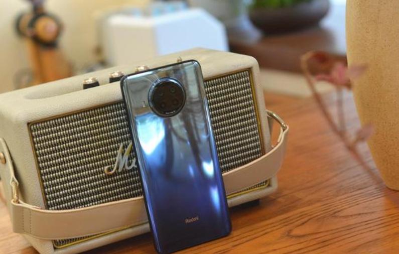 性价比超高一亿像素的千元机,性价比最高屏幕最好的千元机