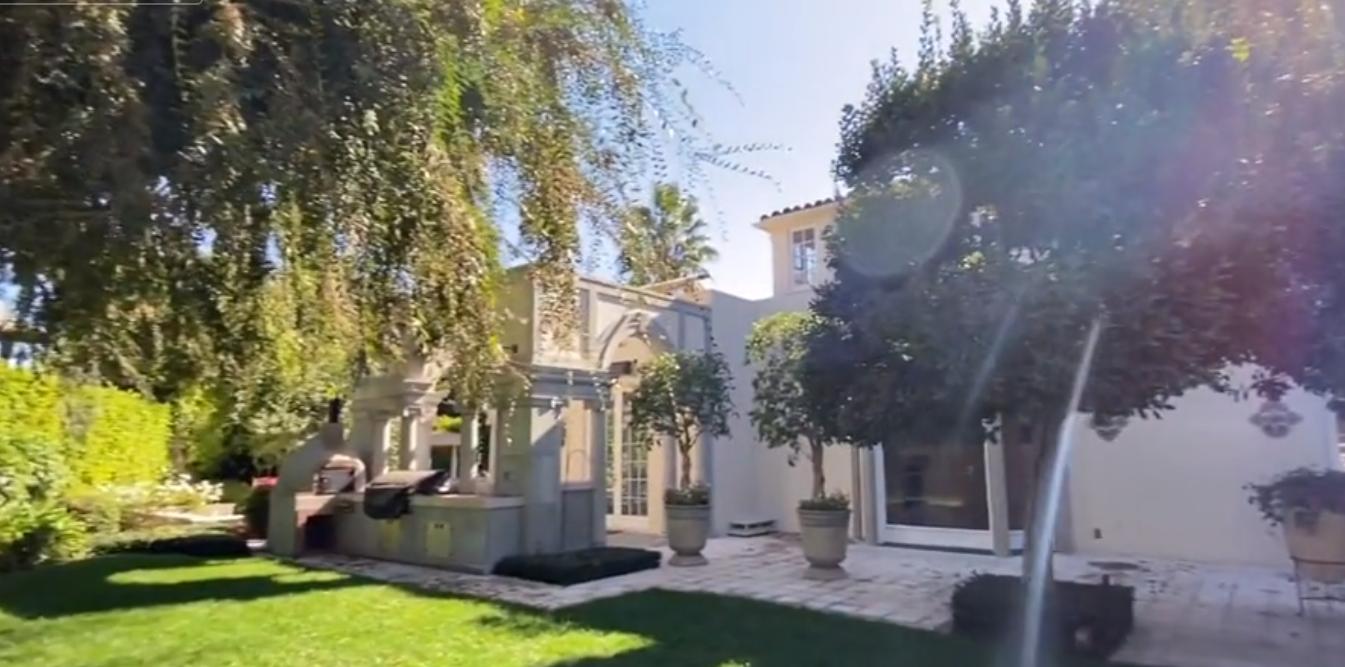 网红圈五大隐藏富豪：*冰白**坐拥上海豪宅，王红权贵翡翠堆满屋？