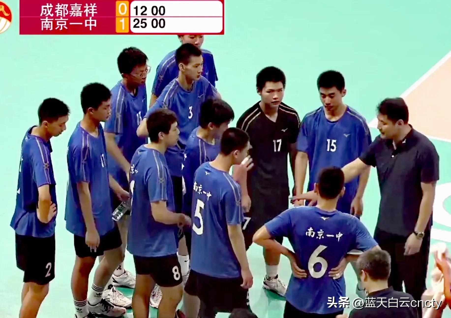 U17江苏男排再创奇迹，3:0掀翻四川挺进决赛，15岁仲其恒闪耀全场