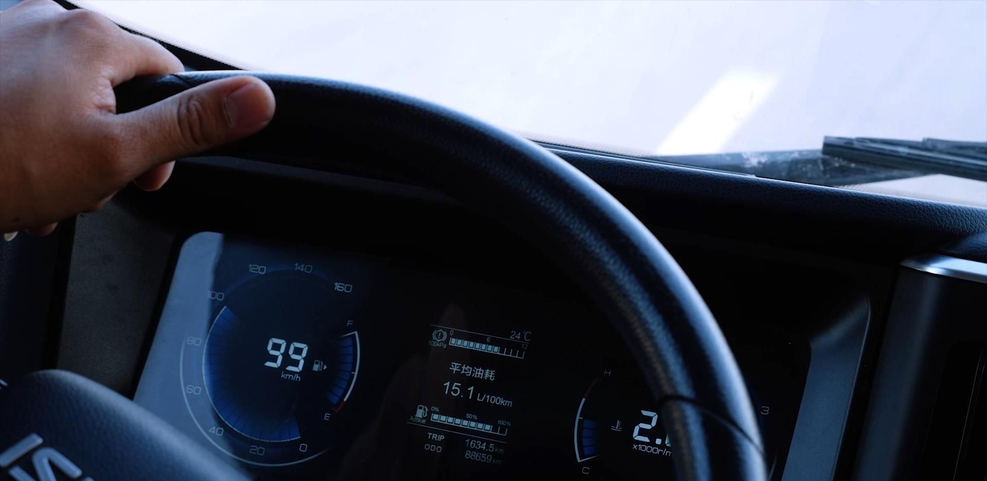 每一辆都是高品质！江西五十铃翼放轻卡助力服装运输车队高创收