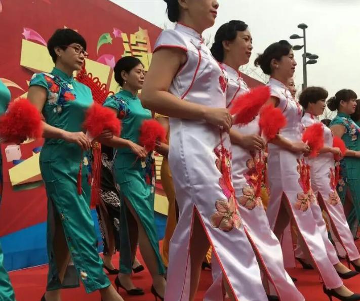 自古英雄出少年，这个城市专出美女，还被誉为“小北京”