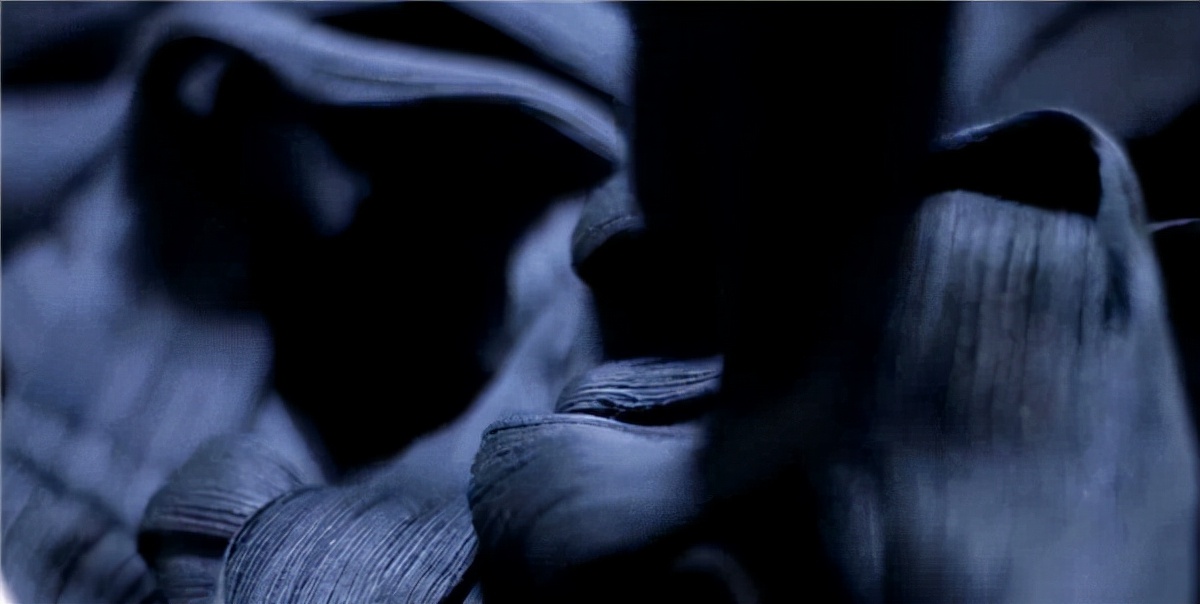 二十多块钱一条的牛仔裤,几十块钱的牛仔裤和100块钱的差别