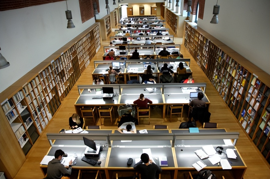 鲁汶大学（荷语）——比利时最古老的大学