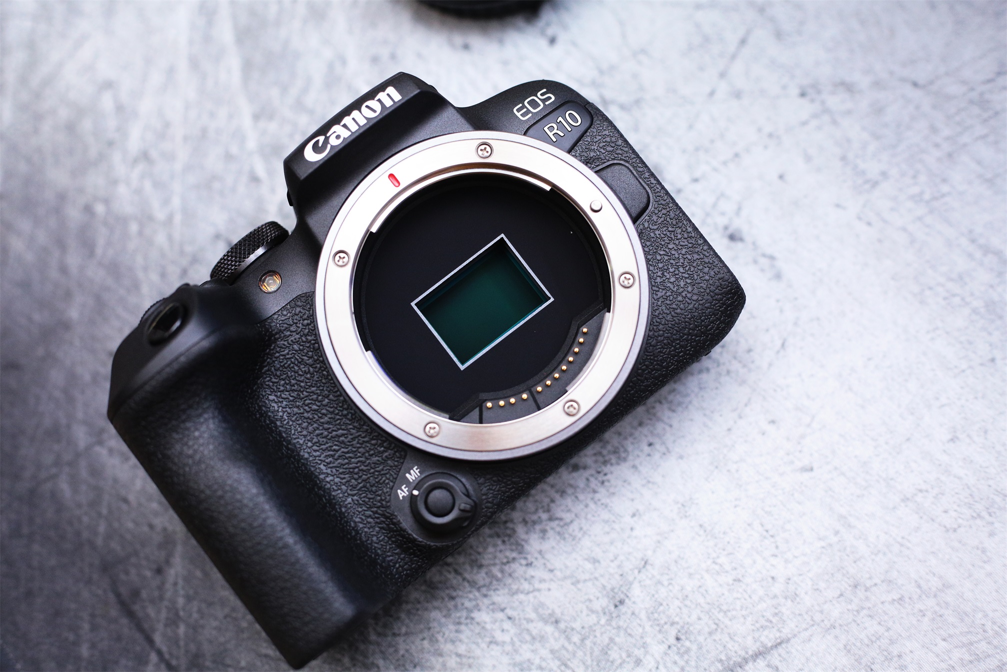 5d3跟r10拍照画质对比,佳能r10还是选择老款5d3