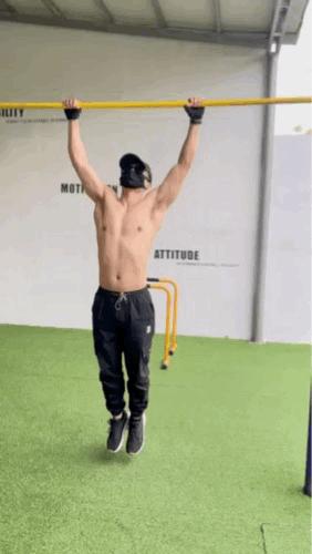 进阶引体沉肩,引体最有效的训练方法