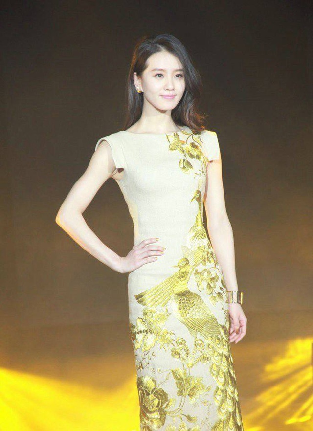 “十位”穿旗袍的女星，她们集温柔、妩媚、性感、撩人于一身！