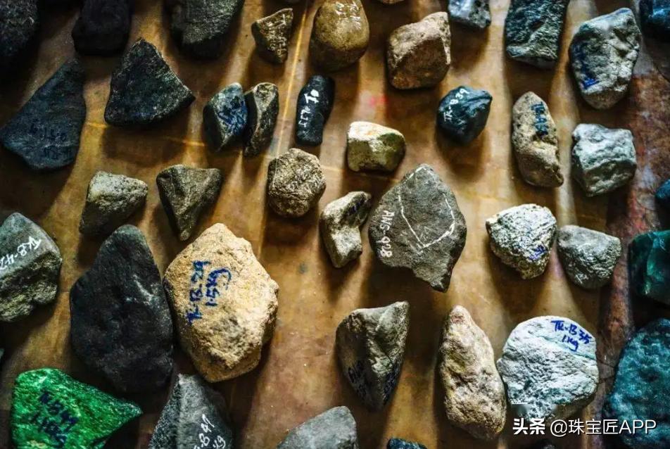 翡翠赌石十大不靠谱,翡翠赌石有造假吗