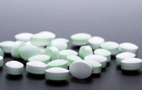 来了!国产抗新冠口服药片,每瓶35片定价300元以内算贵吗?