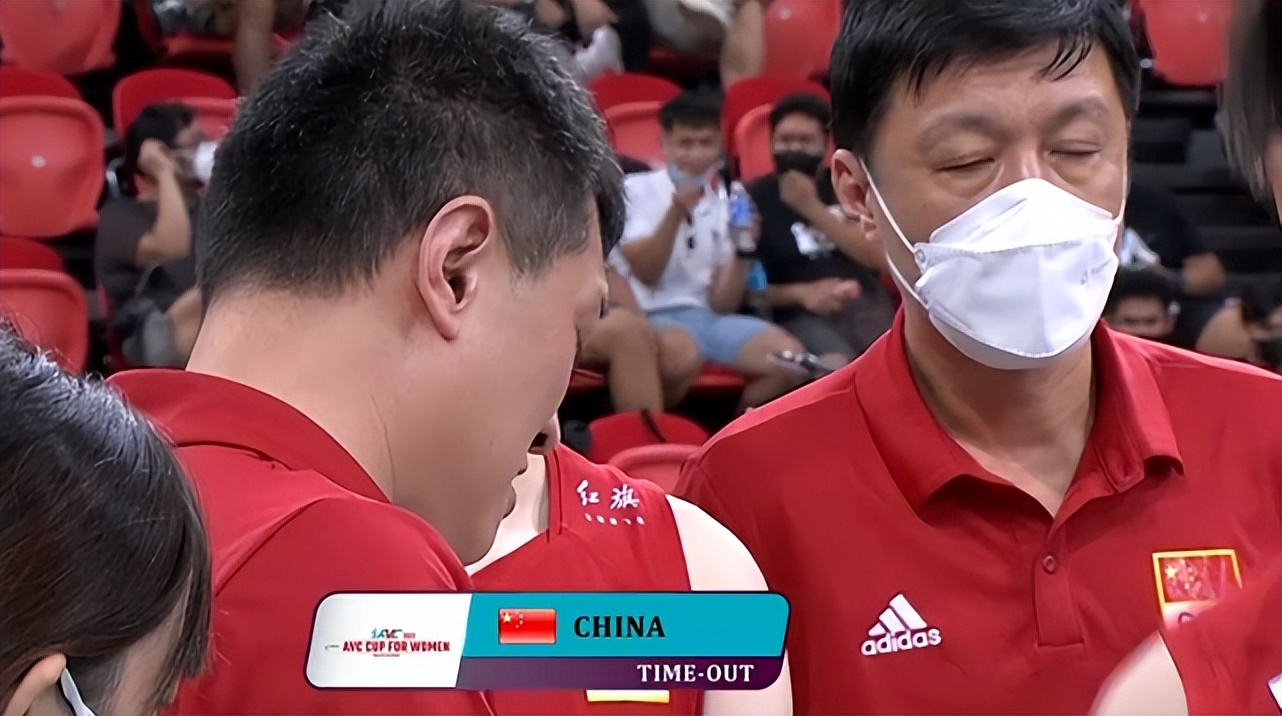 中国女排手下败将3-0摘金,中国女排被谁打个3:0