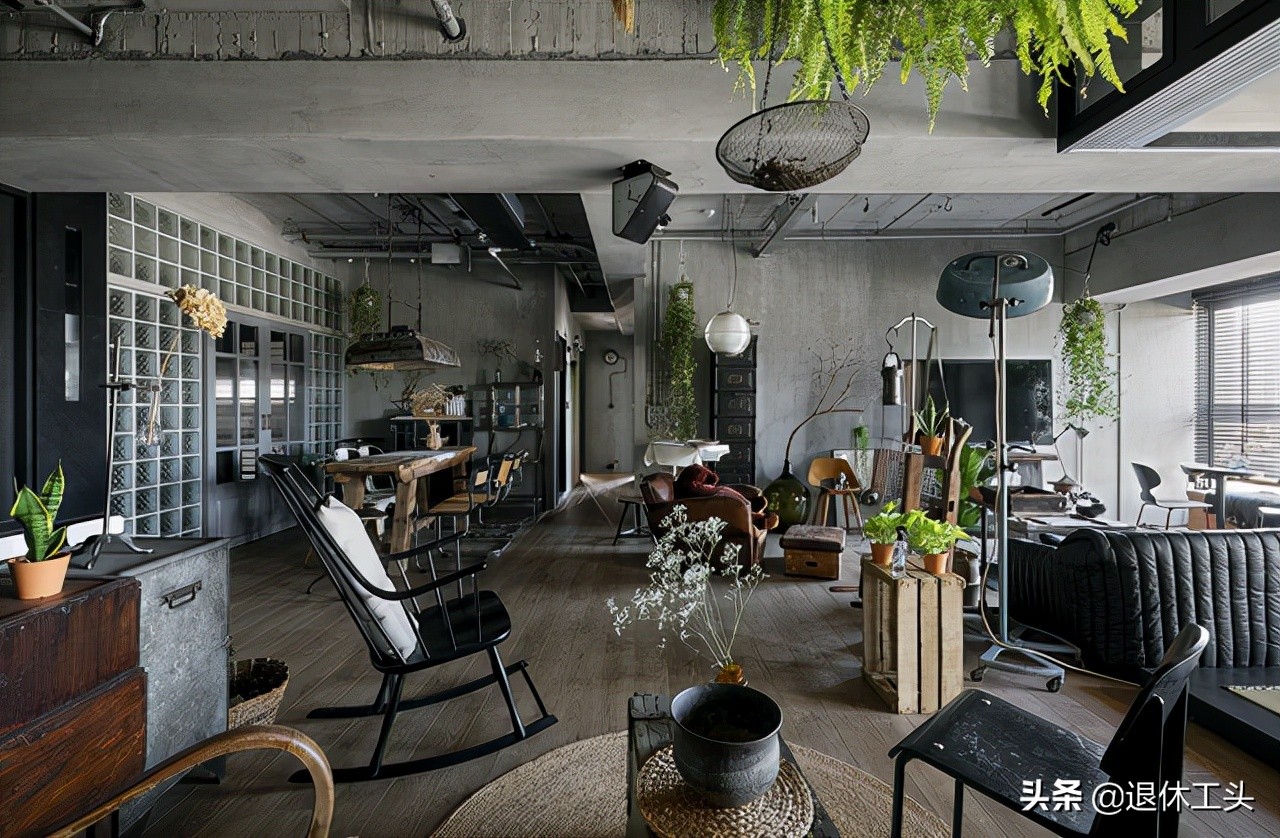 60后夫妻的中古之家，不刷墙不吊顶，也能变身超强艺术空间