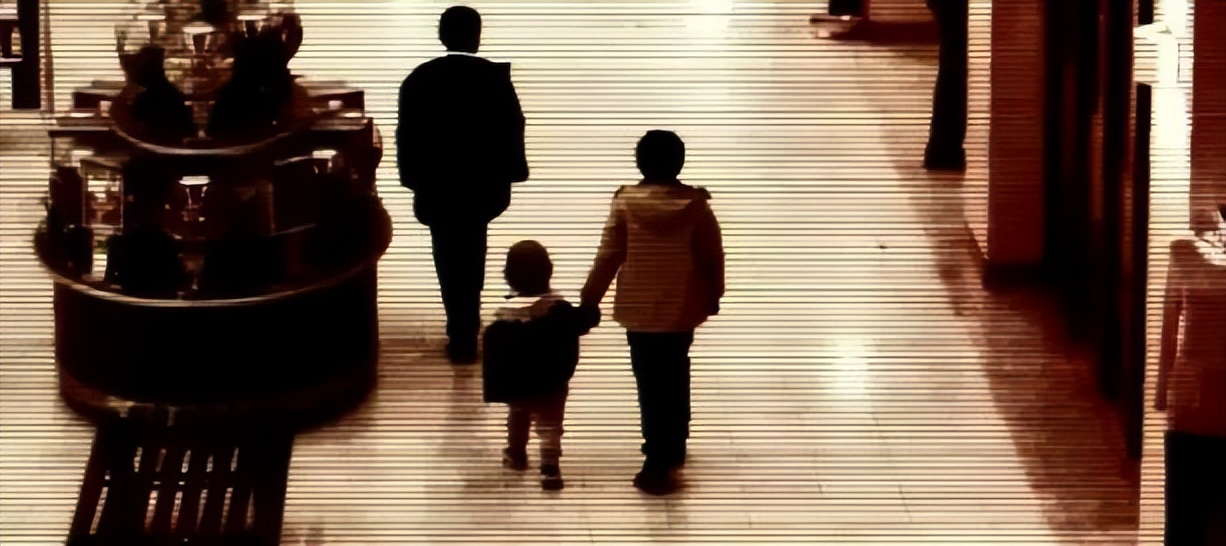 英国两个小男孩杀三岁的男孩事件,英国两个十岁男孩的杀人事件