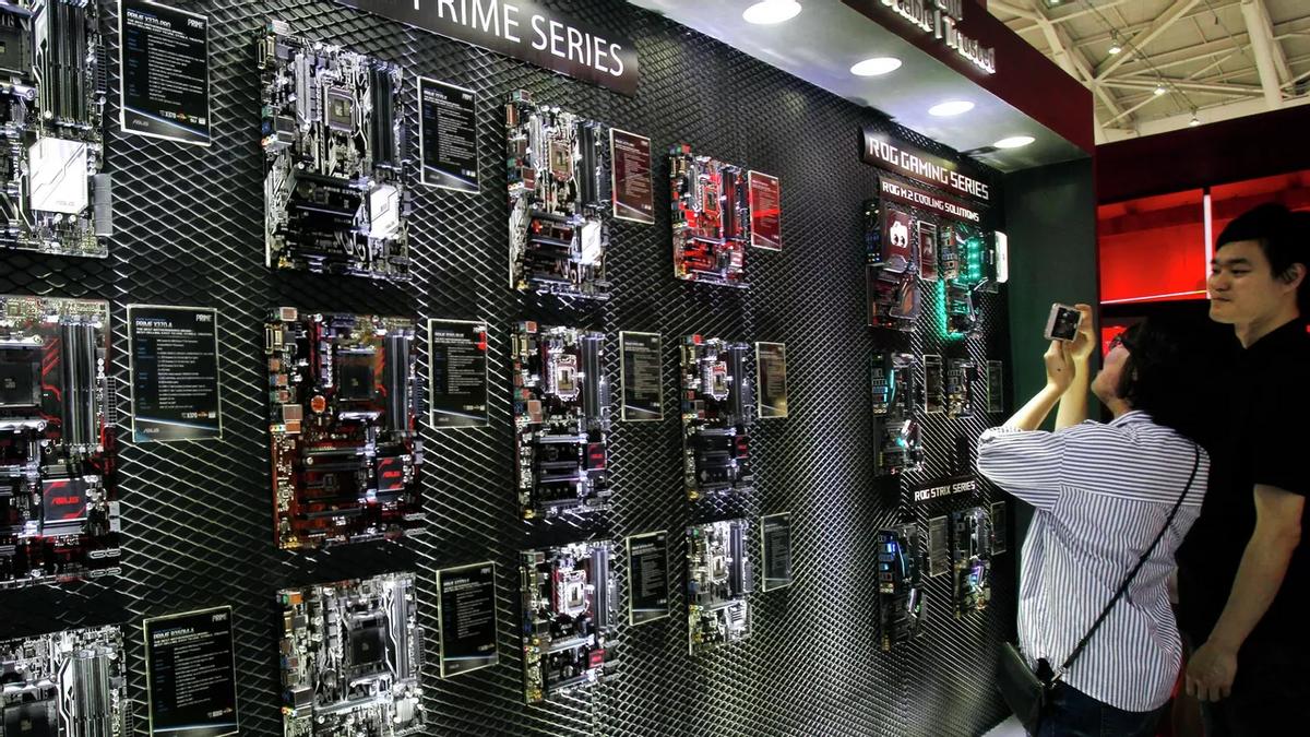 台湾芯片对大陆出口暴跌3成，美国“毁灭台湾”，穷台是第一步？