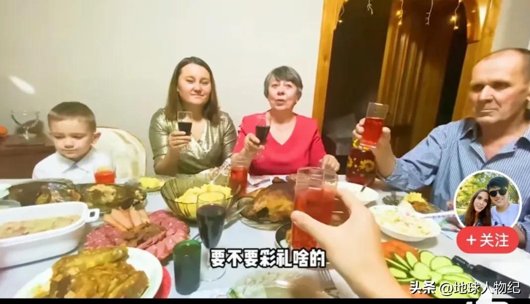 俄罗斯美女远嫁江苏，怀孕婆婆给5万红包，发现中国媳妇真幸福