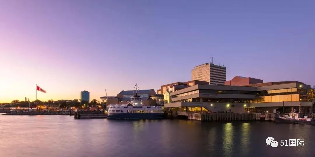 加拿大college留学优缺点,留学加拿大都有哪些优势呢