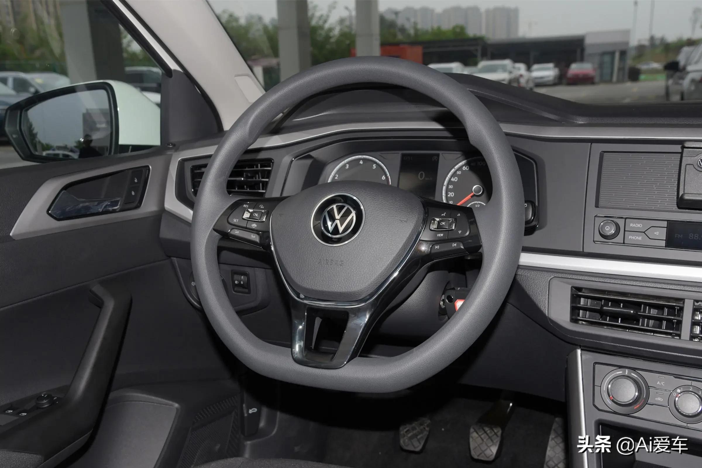 18款手动高配大众polo,女生代步车二手大众polo