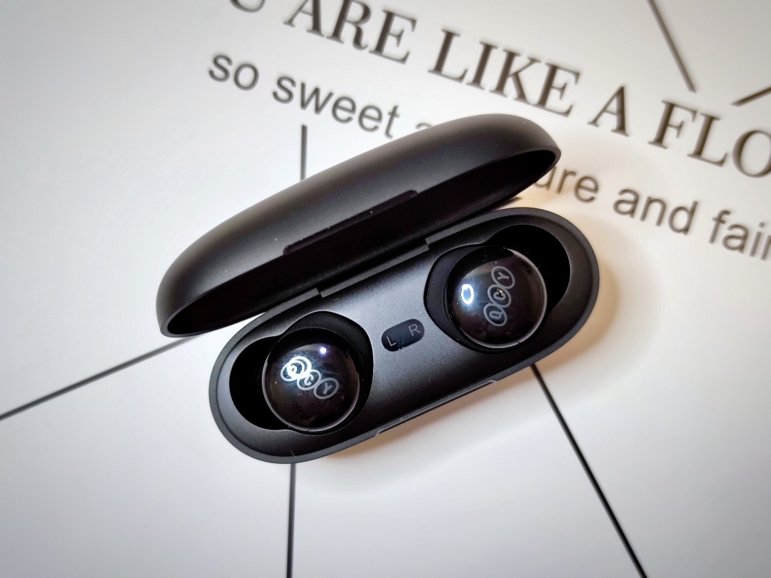 百元以下的耳机不入坑推荐,qcyt17系列哪个最具性价比