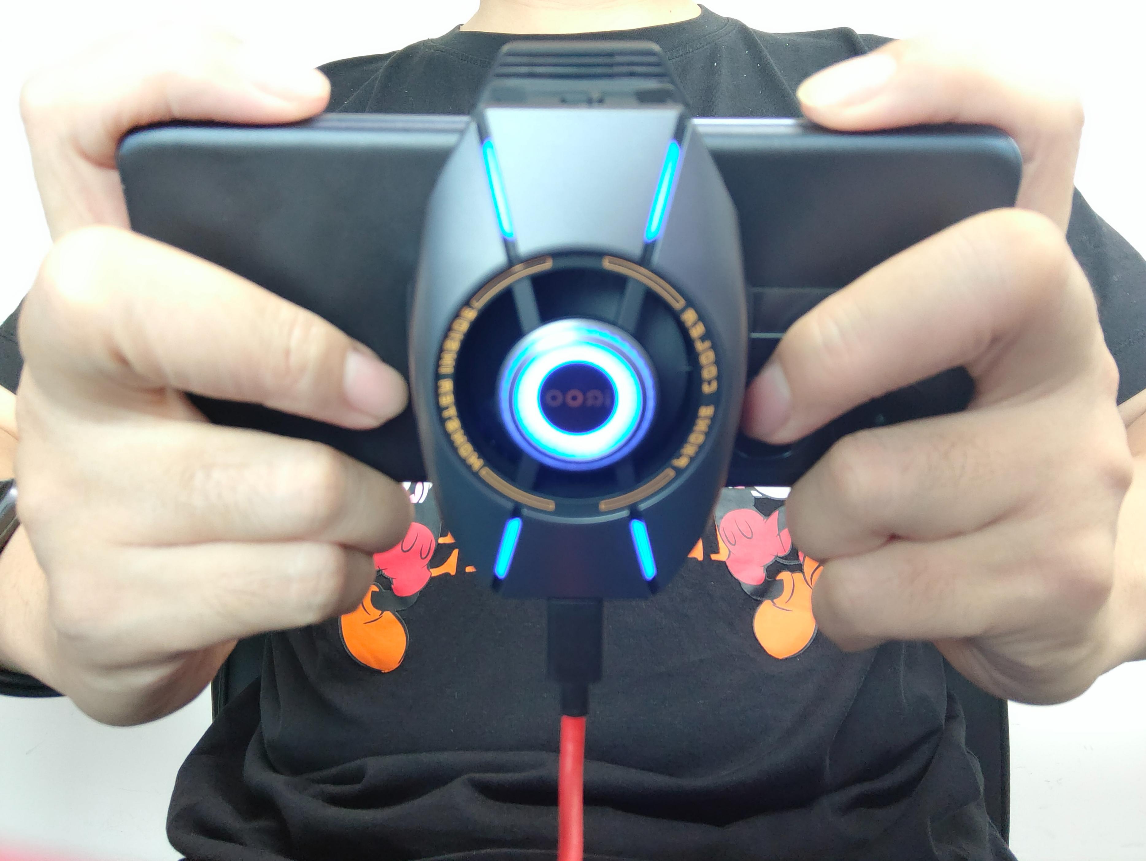 手机游戏散热背夹测评,游戏手机配散热背夹极限测试