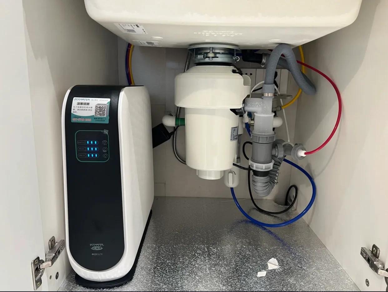 水槽怎么选好看又实用石英石水槽,石英石水槽和不锈钢水槽怎么选