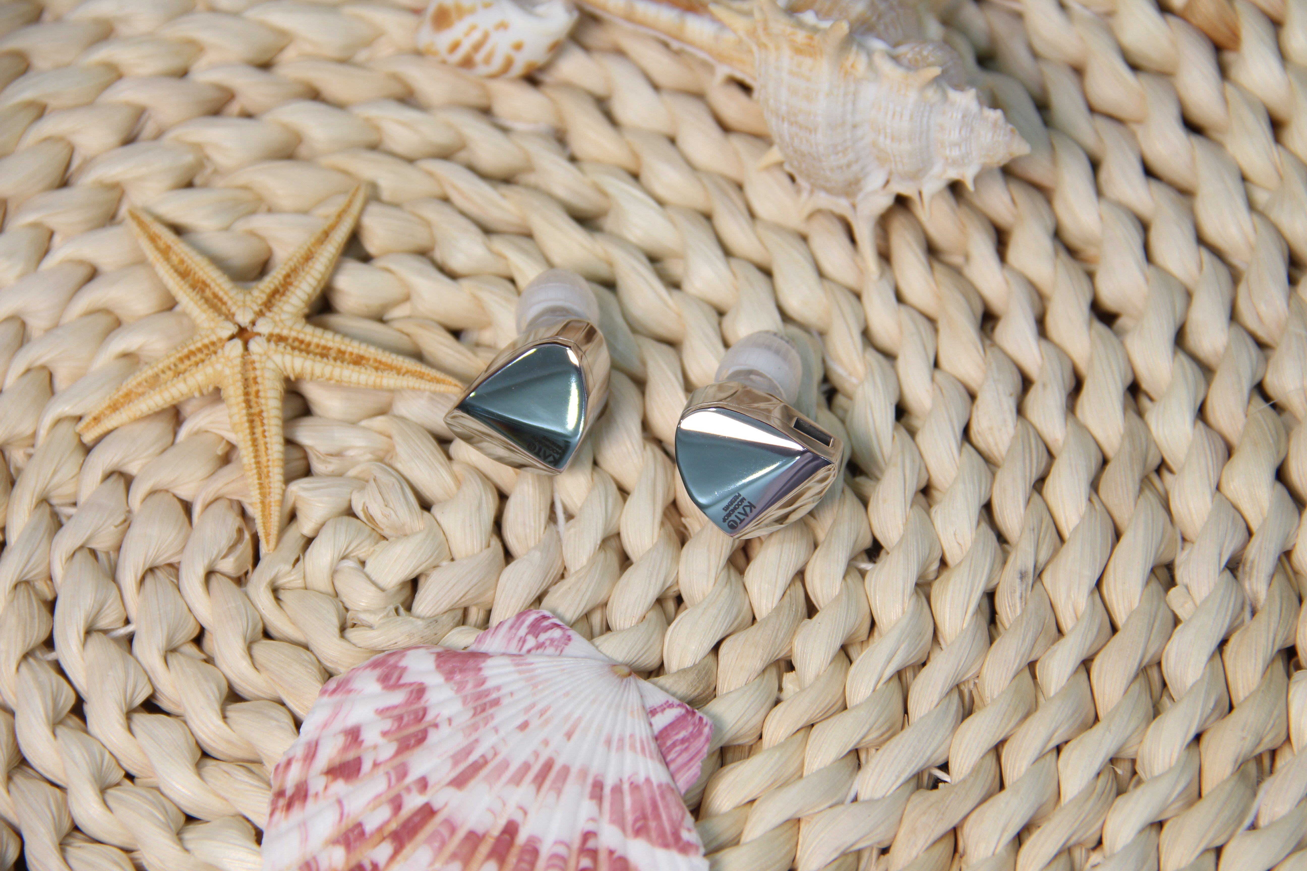 水月雨兰值得买吗,水月雨kato比得上费兰朵吗