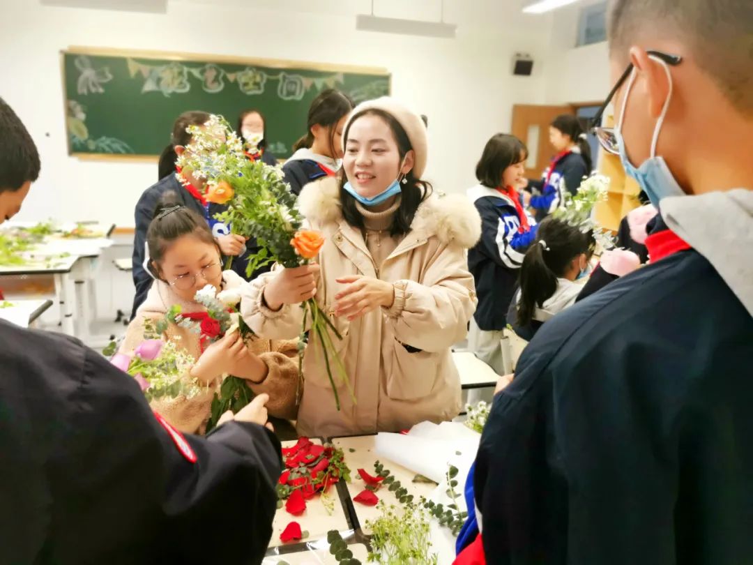 2018年小学一年级招生范围,师上学校小学部招生电话