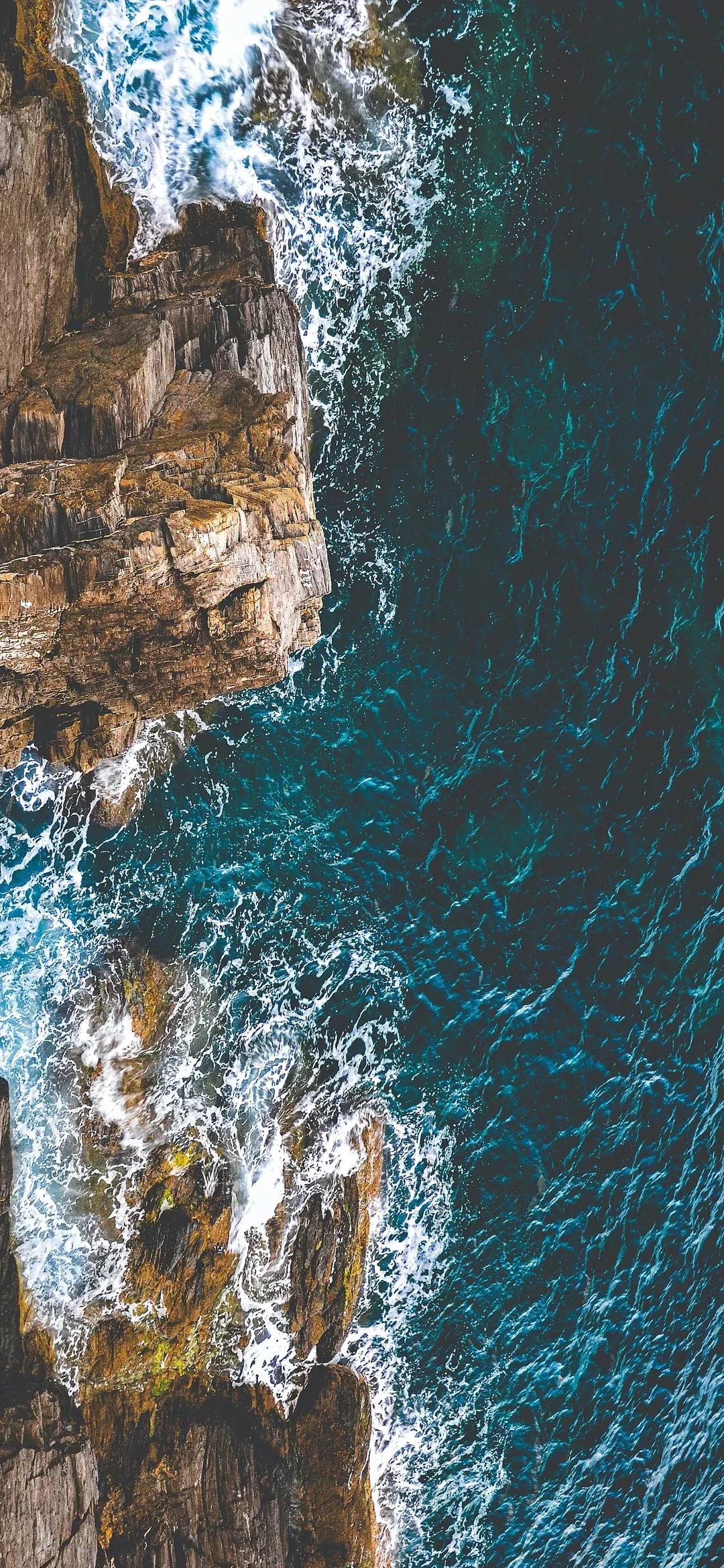 大海壁纸｜大海边，守候朝霞，聆听海浪的乐章