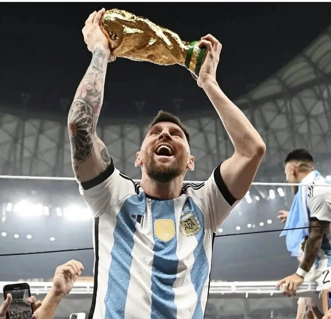 足球之神梅西竟然这么容易被激怒,梅西足球技巧