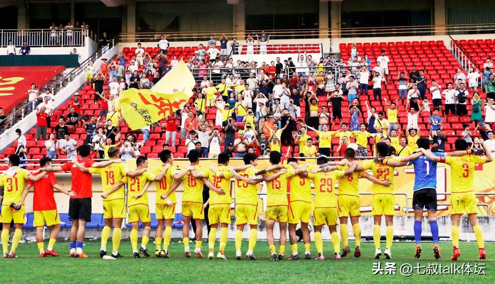 媒体人：四川九牛爸爸城市足球集团连南非印度都玩得遛，唯独中国