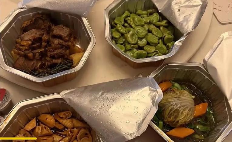 上海奢侈品店给隔离客户送餐送菜,米其林级别包装,网友议论