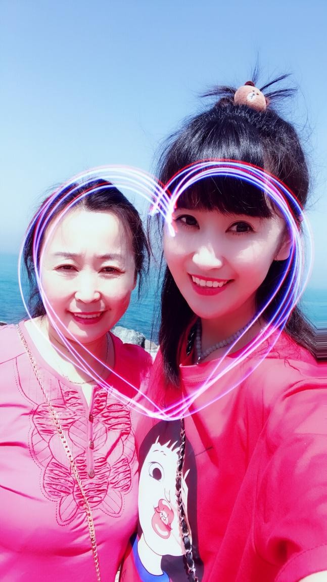 美女安检员婚前意外偏瘫，富二代未婚夫果断离开，靠代购买6套房