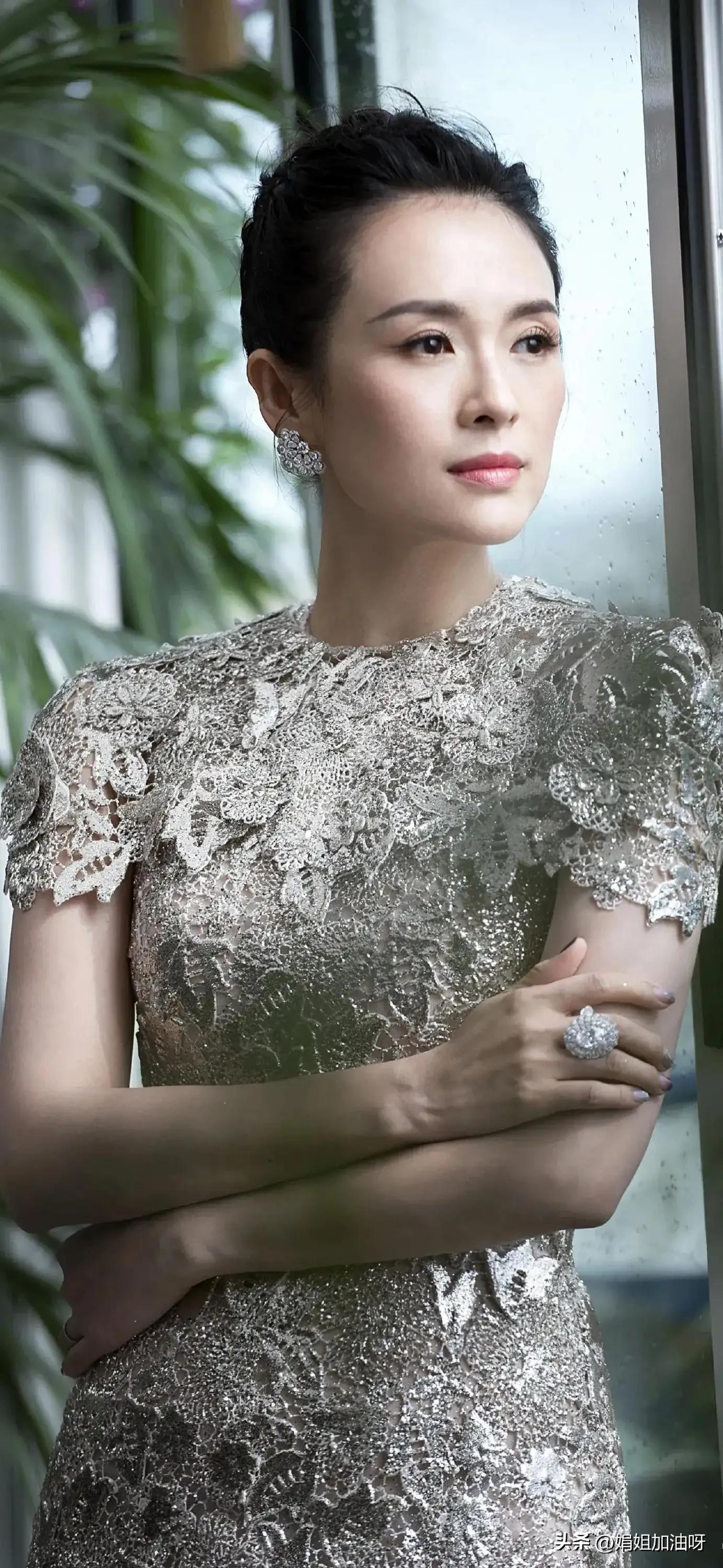 章子怡惊艳写真图片高清大图,分享女神时尚写真美图