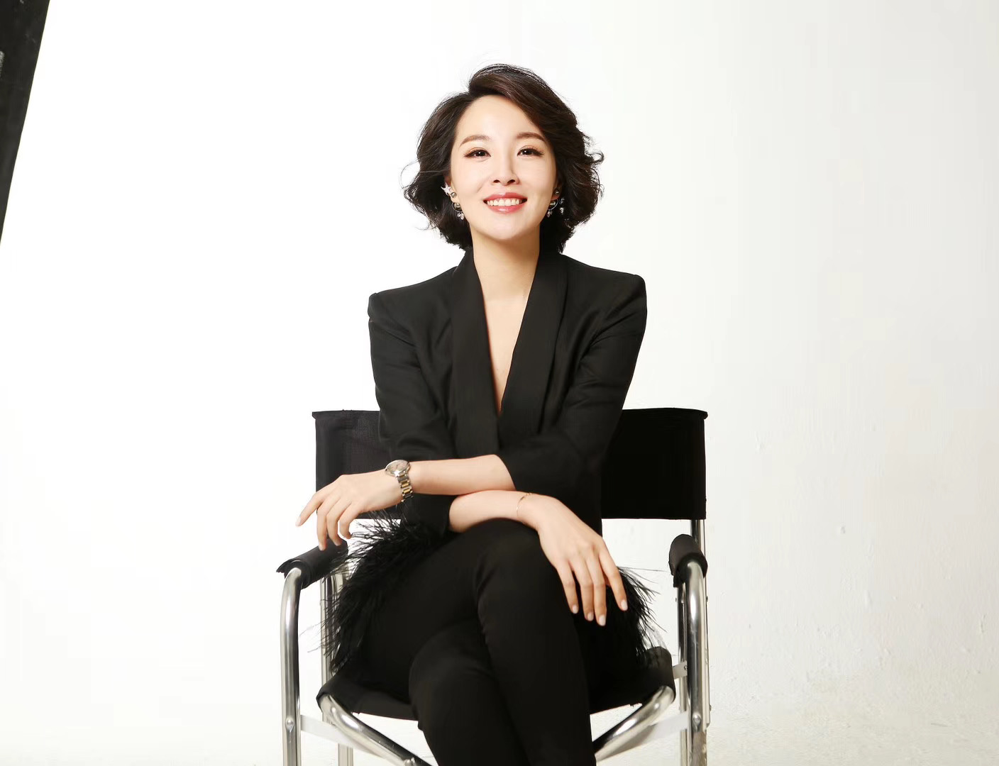 河北新闻联播主持人,河北新闻联播主持人傅敏