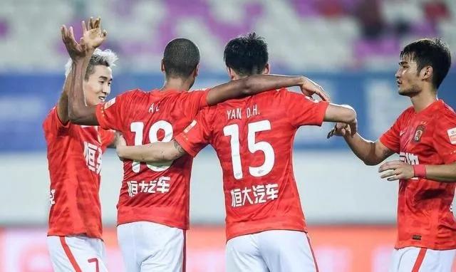 黄健翔流泪谈薪资,黄健翔为什么主动离职