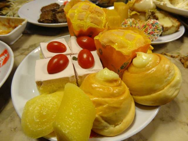 自助餐一吃就饱员工说出套路,自助餐一吃就饱员工说出其中套路