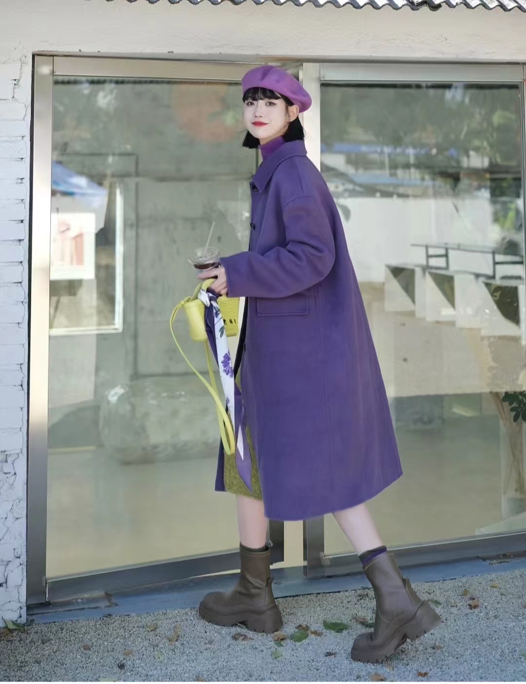 白色大衣里面搭配什么颜色显高级,17-20岁女气质大衣