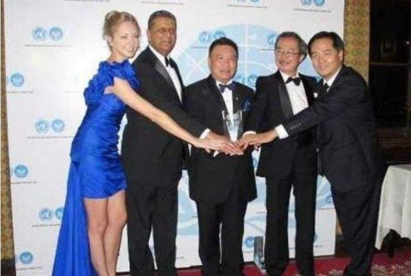 钟馨稼生产的电池品牌,电池大王钟馨稼回来了