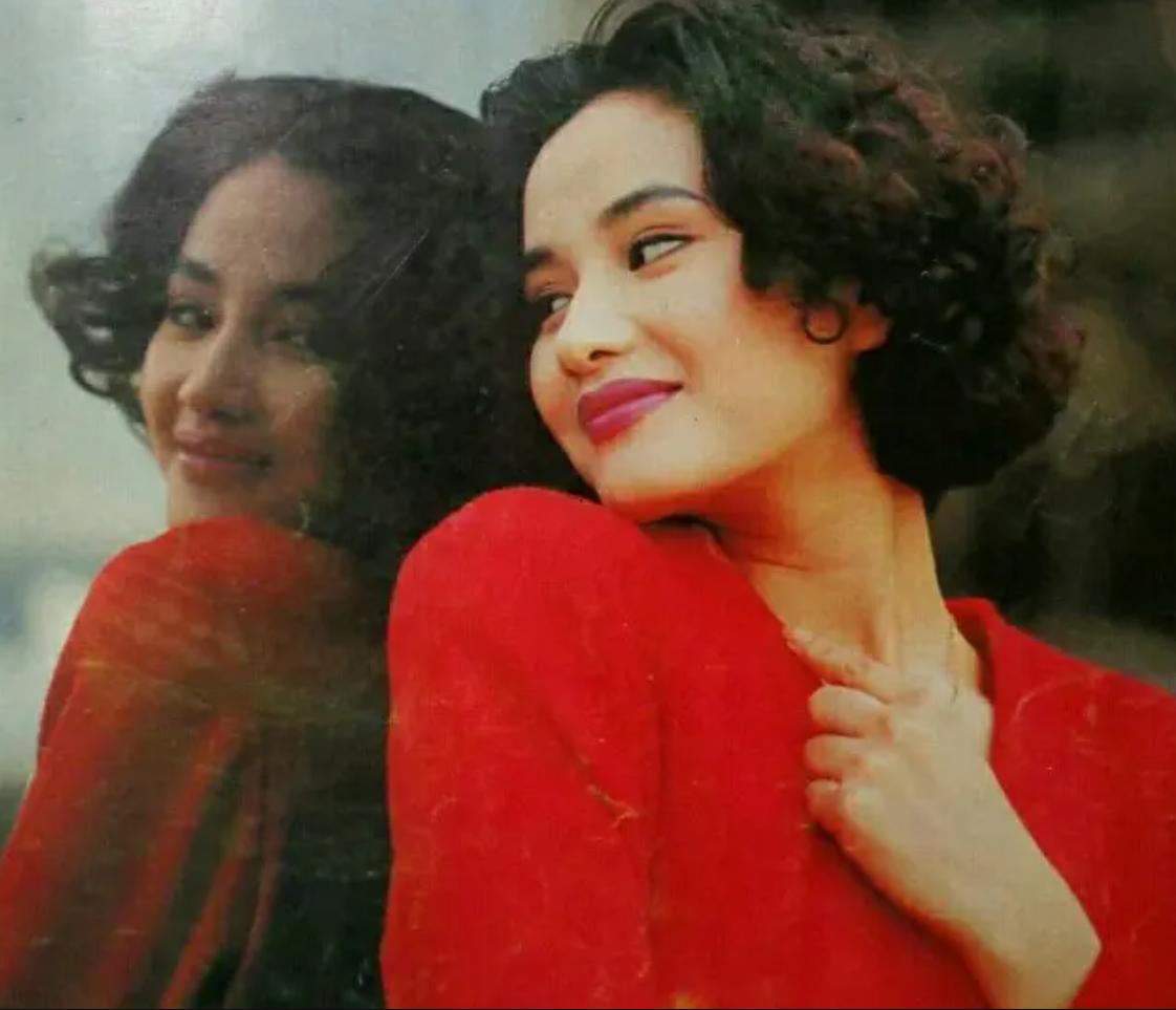 瞿颖年轻时的盛世美颜图文,初代瞿颖