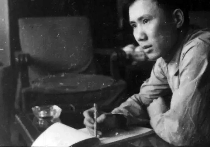 兵团宣传队老照片,兵团宣传队合影