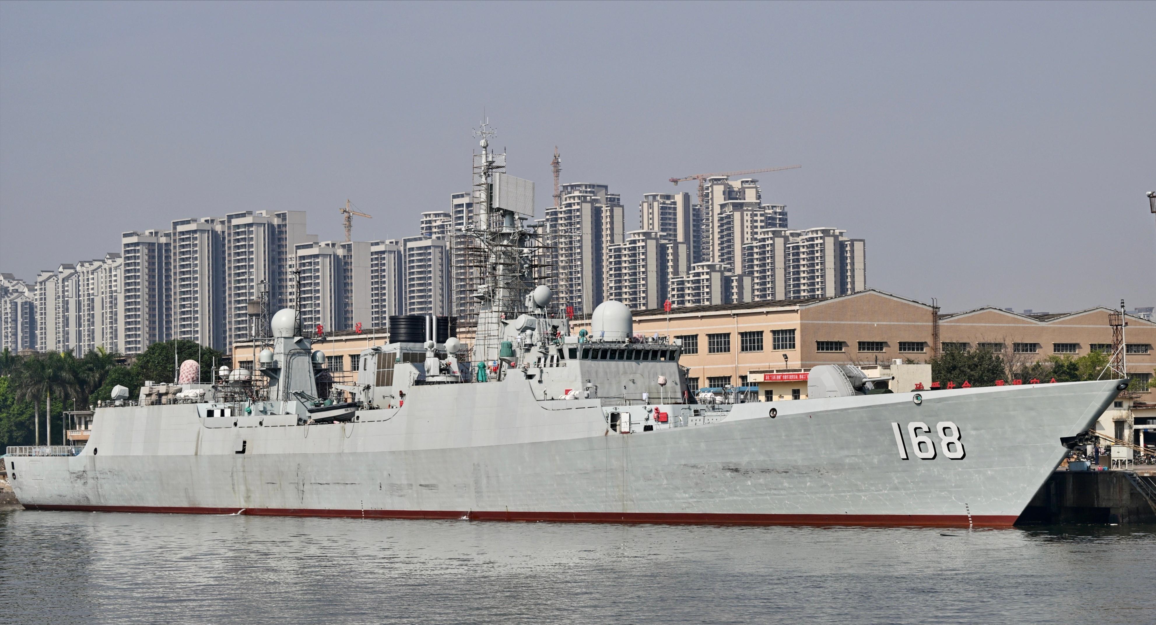 052b型导弹驱逐舰有几艘,052b导弹驱逐舰排水量是多少