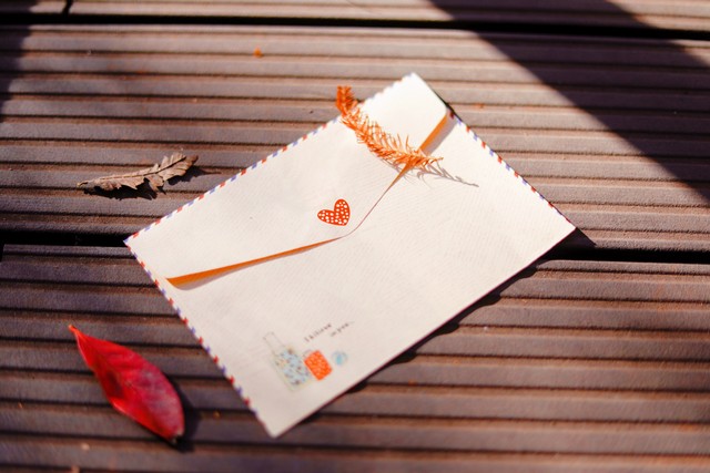 女大学生兼职家教惨遭迷奸，对方却满脸震惊。