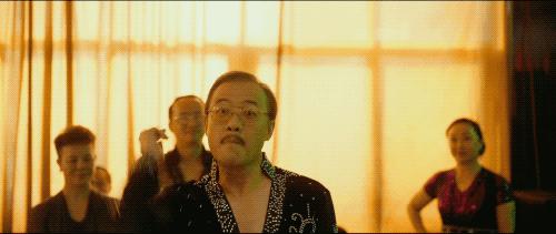 10年不接戏,他47岁靠配角走红,被赞“天才演技”!