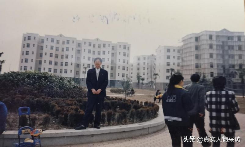 80鍚庡皬浼欒浆琛屽綋鍐滄皯,灞辨潙杩斾埂鍒涗笟