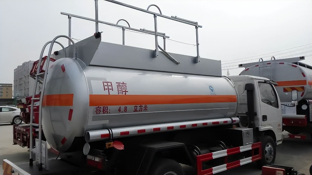 浠婂ぉ鍠濅簡閰掔煡閬撴槑澶╁緢闅惧彈,閰掗噺涓嶈鑰屼笖澶寸柤娆茶