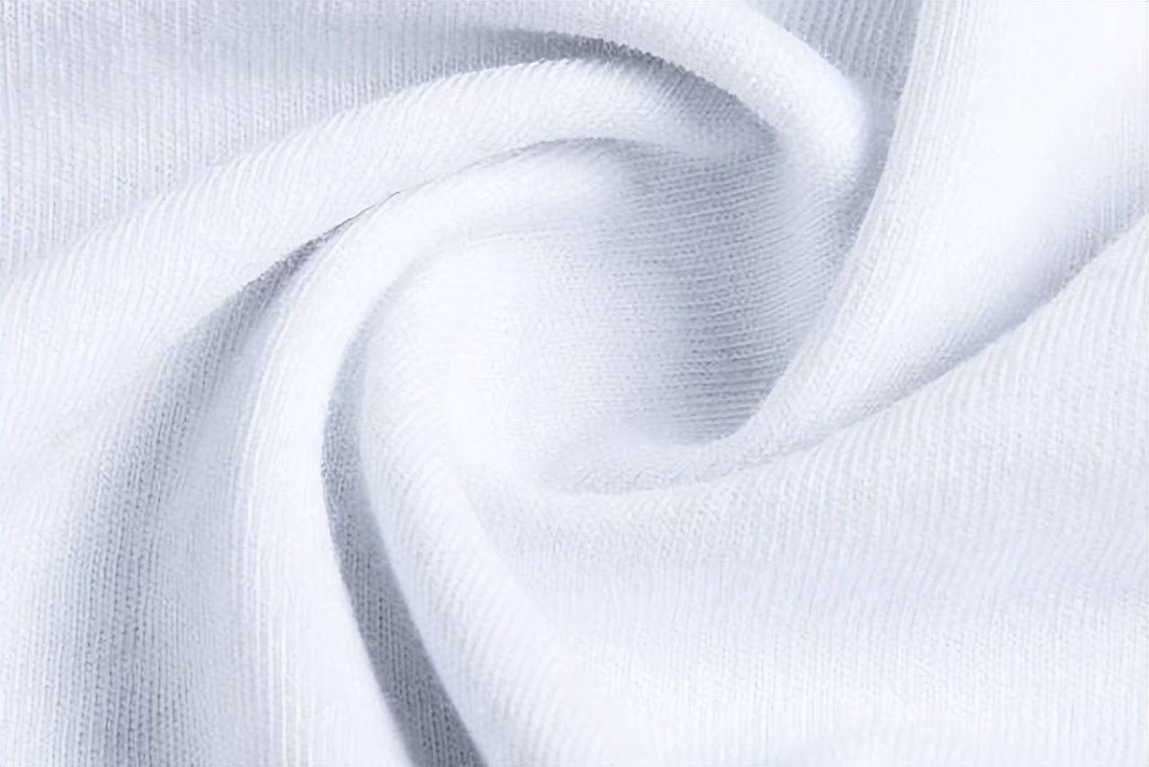 衣服聚酯面料和锦纶哪个质量好,棉质面料的特点介绍