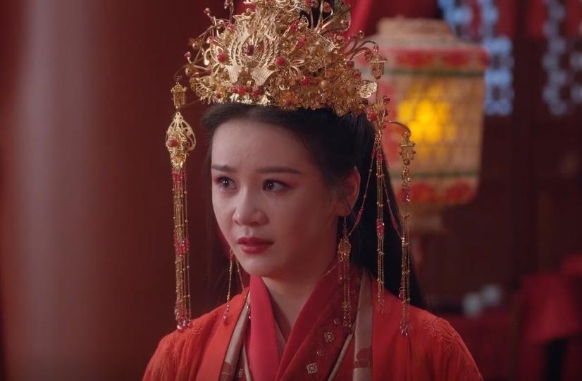 难以超越的13个经典角色,新旧对比15位毁经典的辣眼睛角色