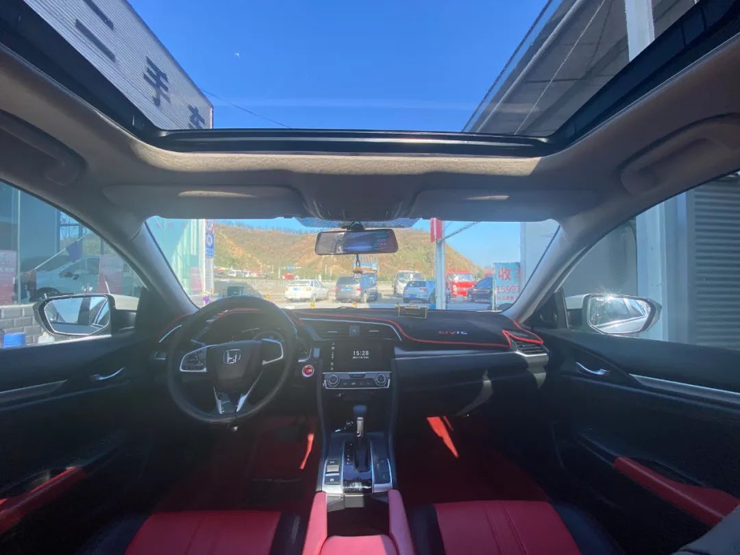 十堰龙信国际汽车城二手车地址,十堰市龙信二手车收车吗