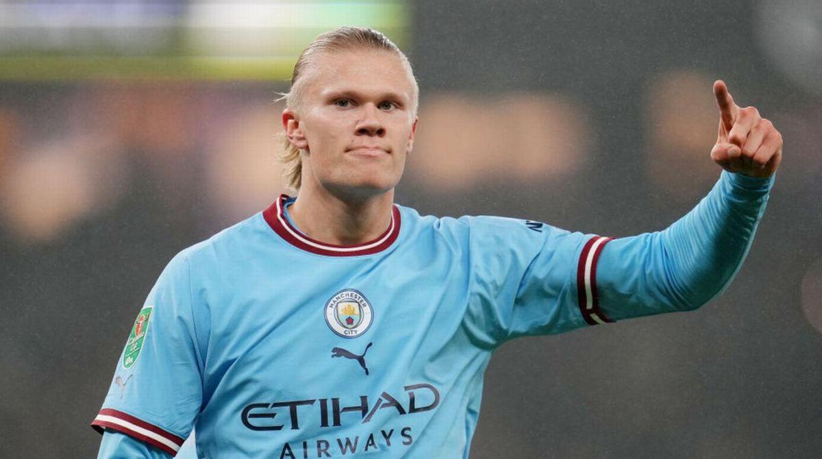 哈兰德踢疯了！刷2大世界纪录+追平梅西，欧足联认证，姆巴佩羡慕