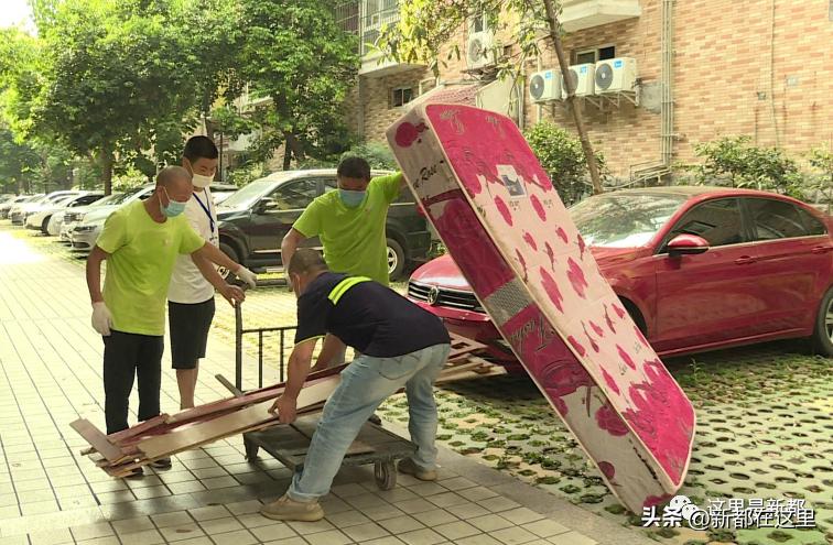 厦门大件废旧家具上门回收,废旧家具上门清理