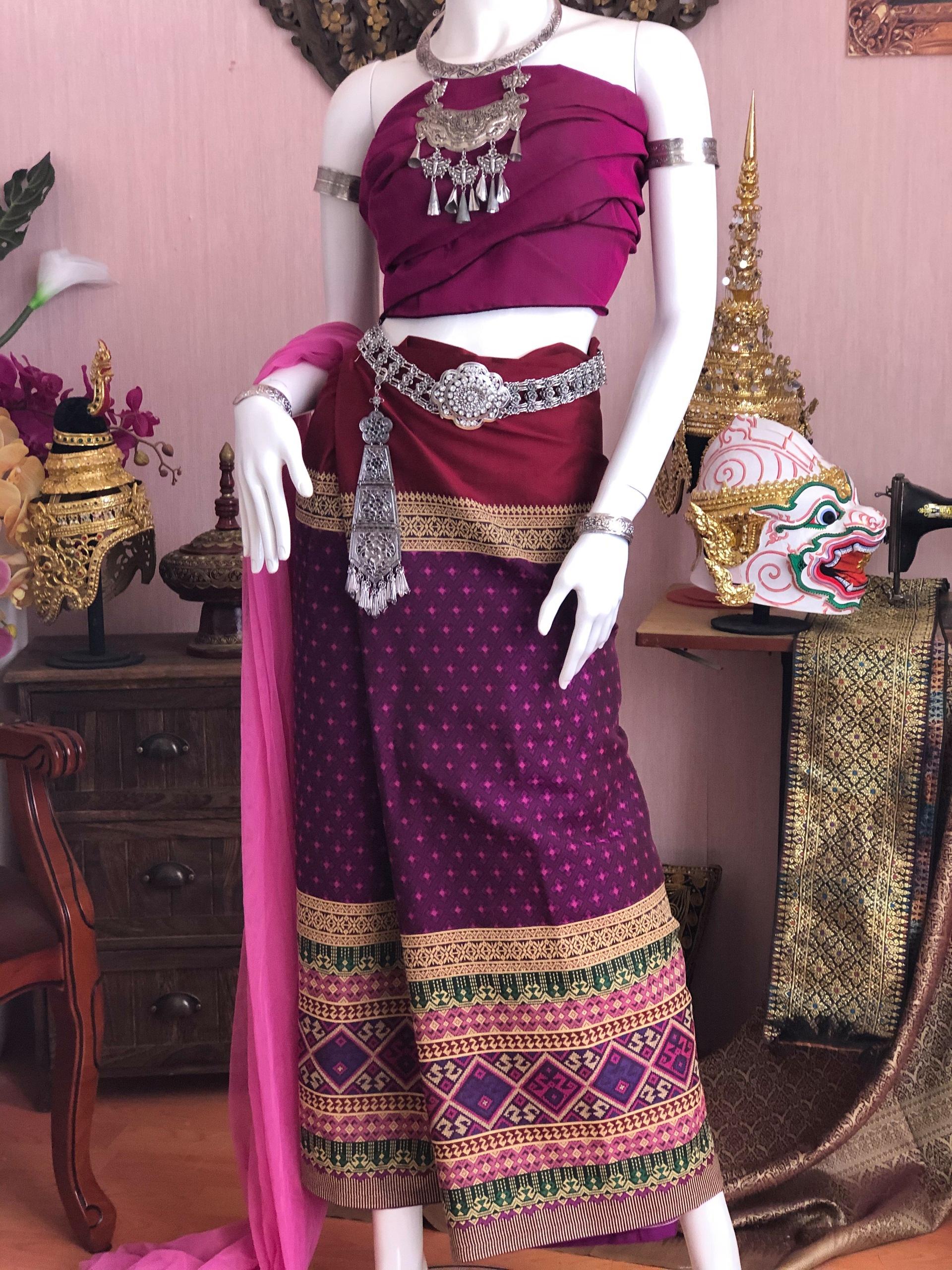 泰国服饰的从古至今的变化,泰国传统服饰和中国传统服饰