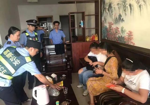 警方抓获传销分子,警方夜袭传销窝点抓获涉案人员